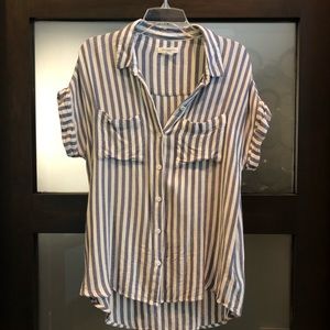 Women’s boutique button down